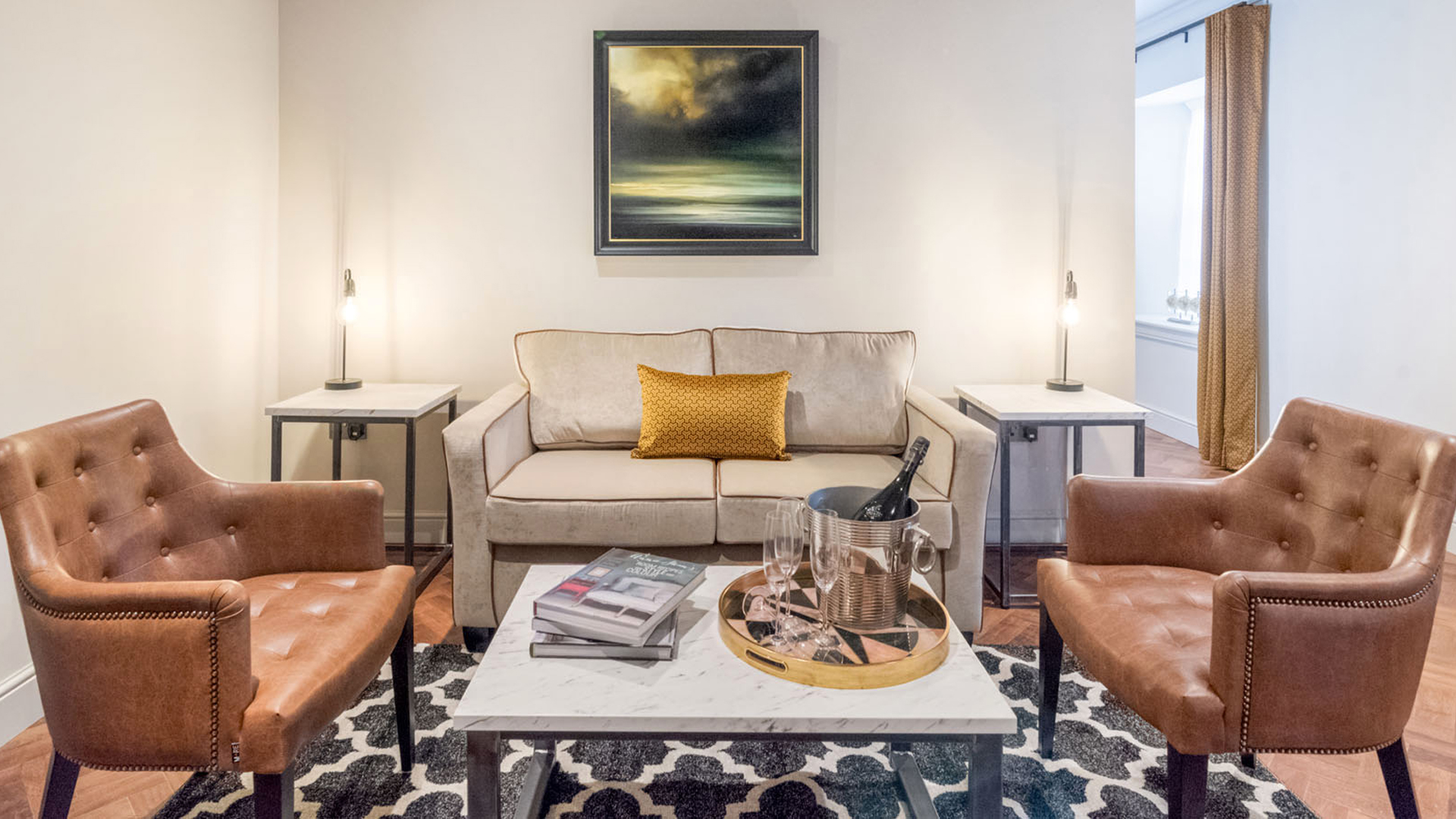 Kigstreet Aparthotel Suite 